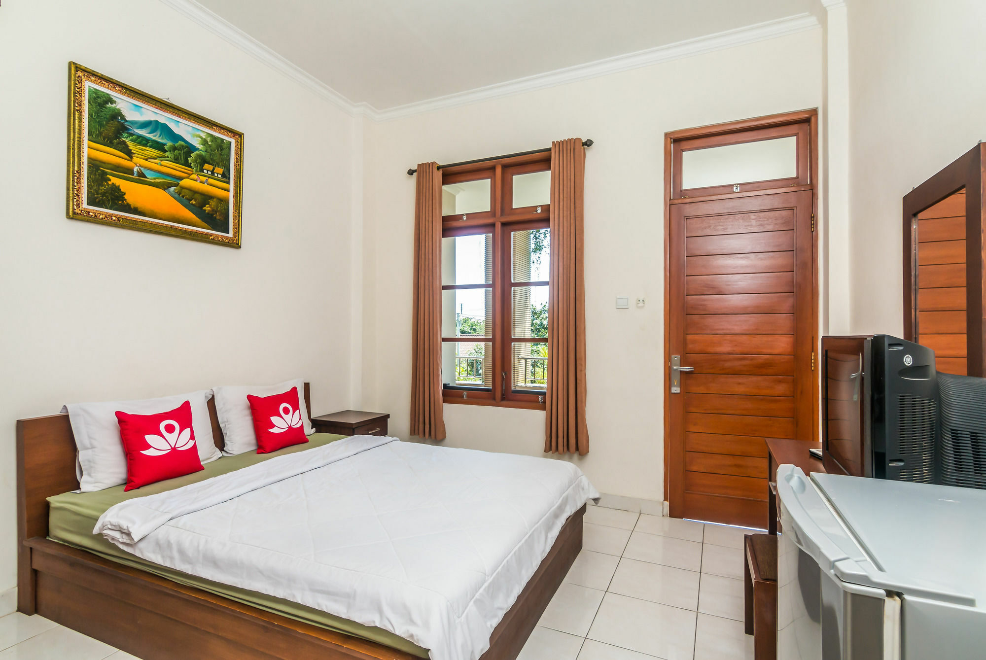 Zen Rooms Basic Kuta Kubu Anyar Exterior photo